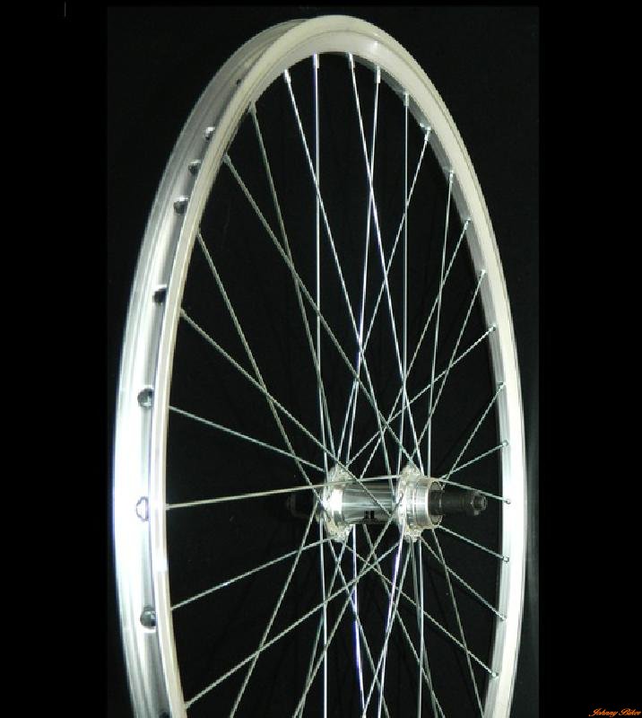 KERÉK HÁTSÓ 700 DF QR EZÜST