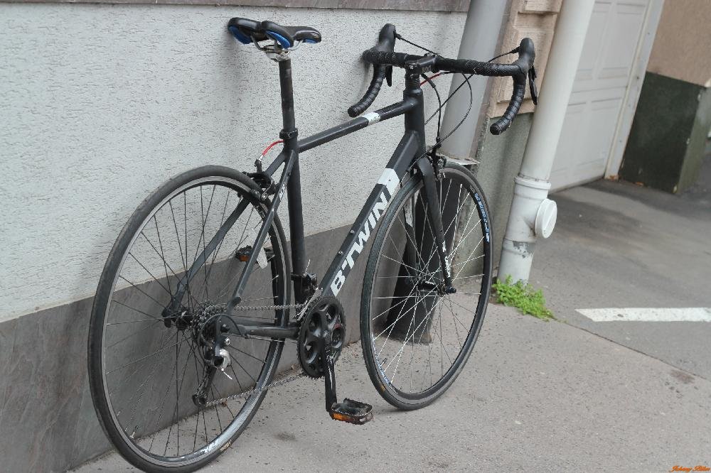 Használt Btwin Triban 500 Országúti Kerékpár (50cm Alu)
