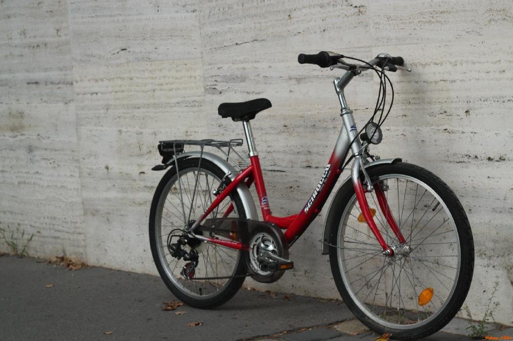 Használt Scirocco 24-es Lány Gyermek Kerékpár (38cm Acél)