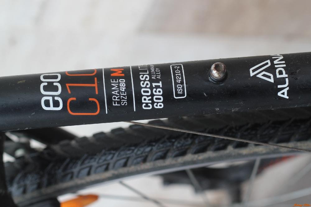 Használt Alpina Eco 10C M-es Cross Trekking Kerékpár (46cm Alu)